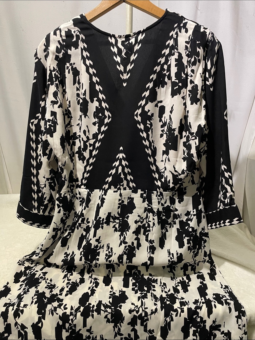 CAbi Black & White Graphic Print Top - Picture 10 of 16